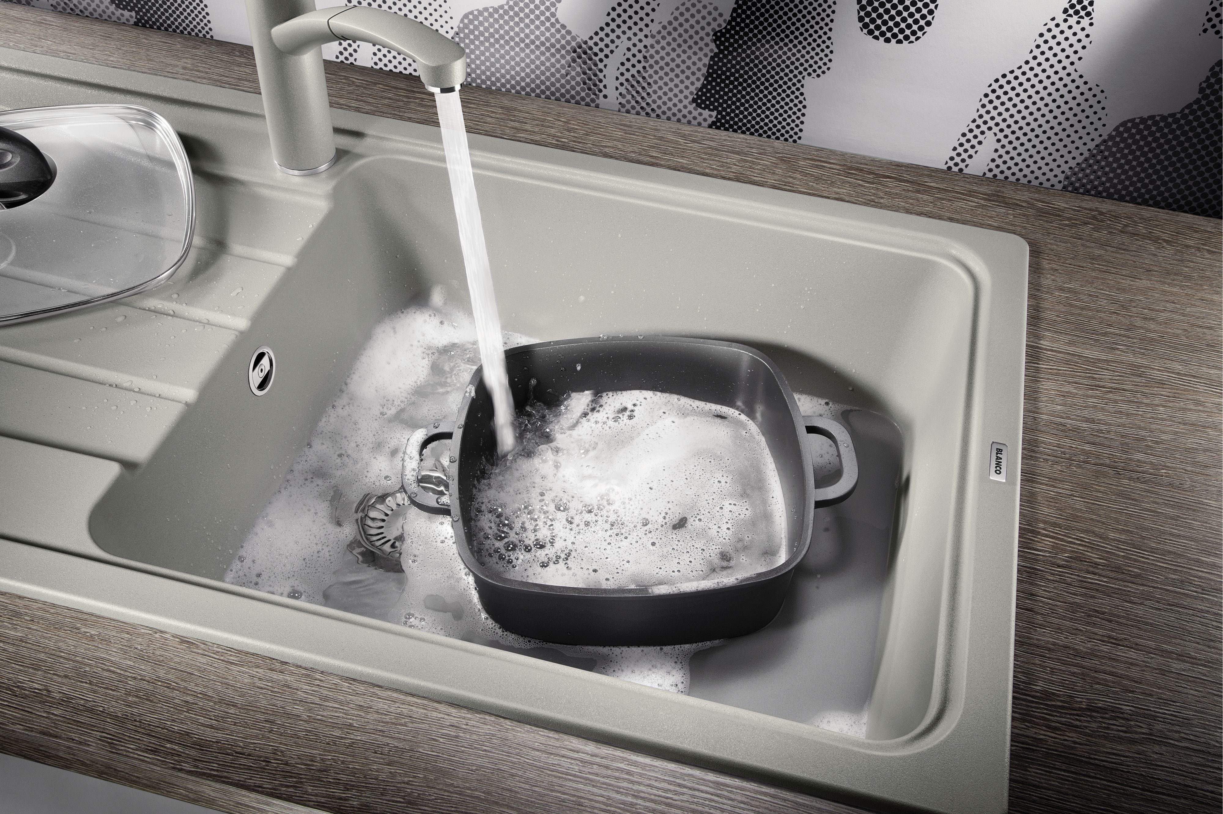 XXL sinks can also be used to wash large kitchenware like casserole dishes.